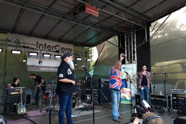 První máj na Slovanech. Milník času rozezní Chvojkovy lomy bigbítem