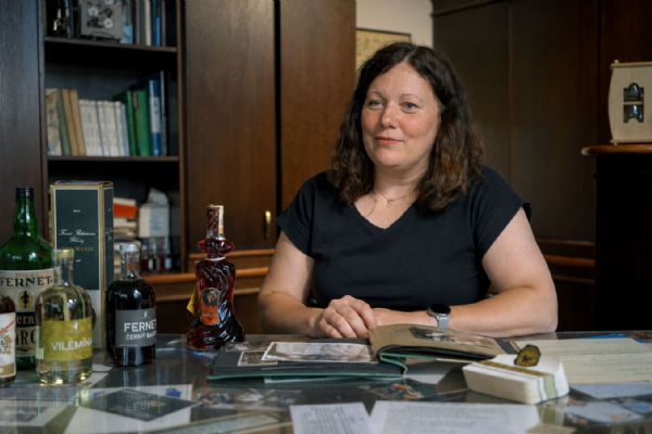 Od prvního fernetu k medailovým likérům. Rodinná firma Jenčík a dcery slaví 35 let