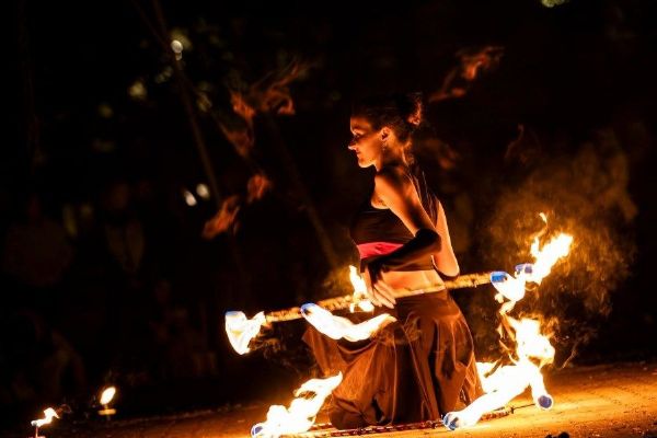 Art Camp Fire Fest ve Volyni nabídne 19. a 20. června ohňovou galashow, workshopy i stanování