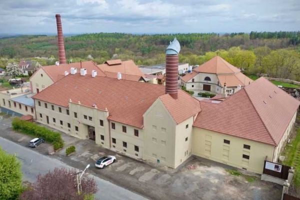 Černokostelecký pivovar slaví 25 let obnovy. Areál chystá speciální program i nové opravy