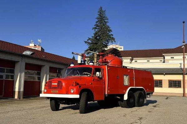 České Budějovice se loučí s hasicím speciálem ULF 3000