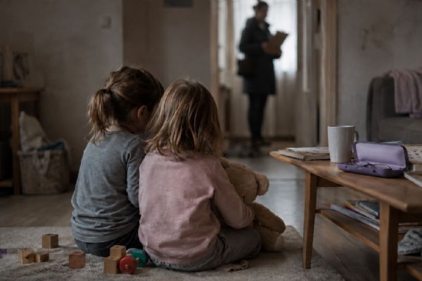 Dívky měly zkažené zuby, špatně viděly a neuměly dobře mluvit. Skončily v Klokánku