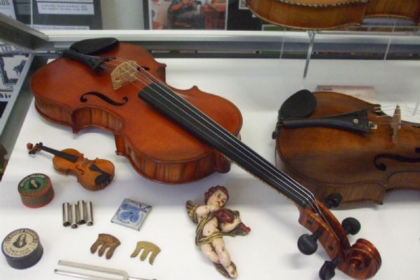 Historické hudební nástroje míří do Železné Rudy. Muzeum ukáže sbírku Jaromíra Růžičky