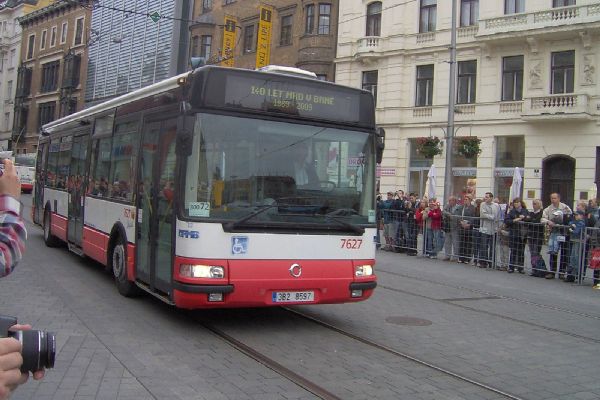 Od ledna zpřísňují pokuty za černou jízdu v IDS JMK 
