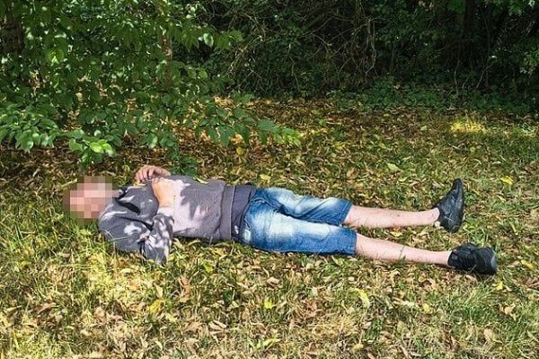 Opilý muž s 4,63 promile bezvládně ležel u silnice