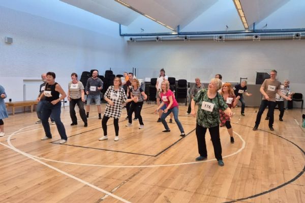 Rekordní zájem o Mamma Mia! V Plzni dorazily stovky uchazečů na konkurz