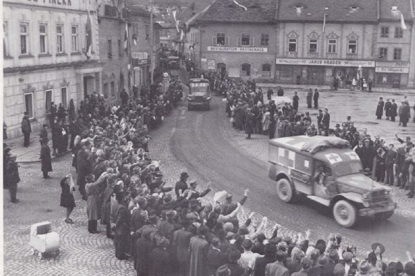 Sušice ožije vzpomínkami na konec války. Dobové fotografie ukážou osvobození v novém světle