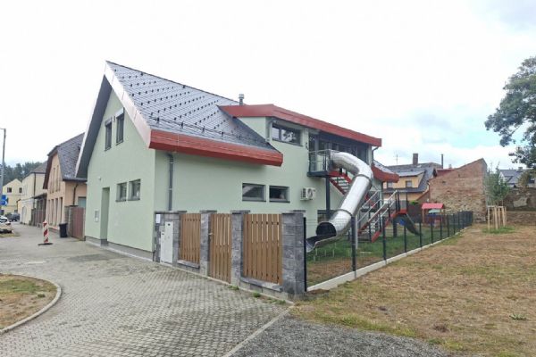 Tachov otevřel dětskou skupinu za 30 milionů. Téměř všechna místa jsou už plná
