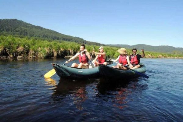 Teplá Vltava pod tlakem sucha: sezona splouvání může být opět omezená