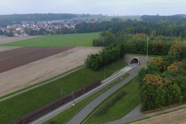 Výstavba úseku IV. železničního koridoru z Nemanic do Ševětína čeká na financování