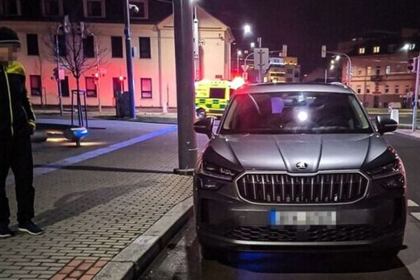 Zmatený řidič bloudil Plzní, zasahovala policie i záchranáři