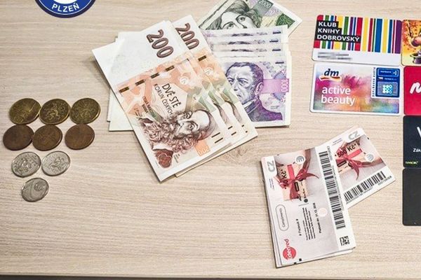 Další poctivá nálezkyně vrátila peněženku
