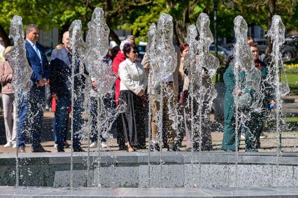 Fontána Corso se vrací. V Kopeckého sadech bude od dneška znovu hrát Smetana