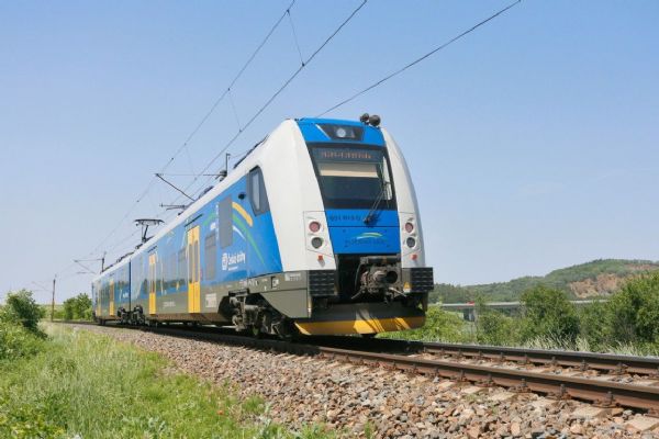 Letní vlaková svoboda je zpět. České dráhy prodávají jízdenku na neomezené cestování