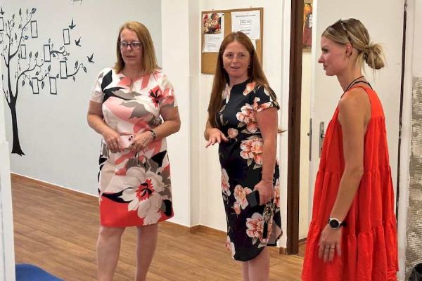 Náměstkyně Zalabáková si prohlédla podmínky v dětských domovech na Teplicku