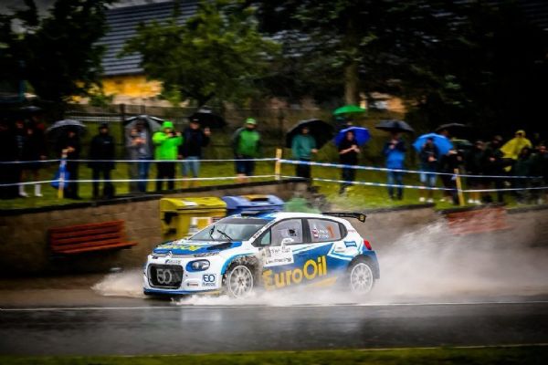 Nedělní rallye komplikuje dopravu. Silnice se budou zavírat na Klatovsku i Domažlicku