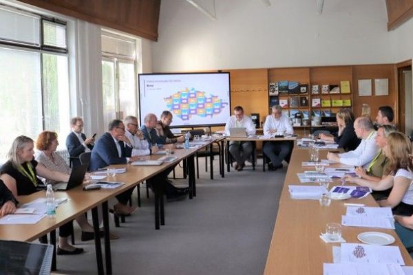 Plzeň a další města tlačí na stát. Potřebují peníze na dopravu, byty i klima