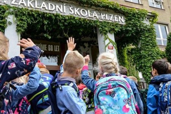 Plzeň investuje investuje do bilingvní výuky na ZŠ