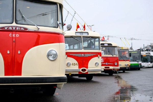 Praha slaví 90 let trolejbusů. Výstava ve Střešovicích a historické jízdy připomenou výročí