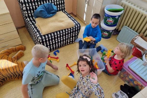 Rakovník plánuje novou čtyřpodlažní budovu školních družin v parku