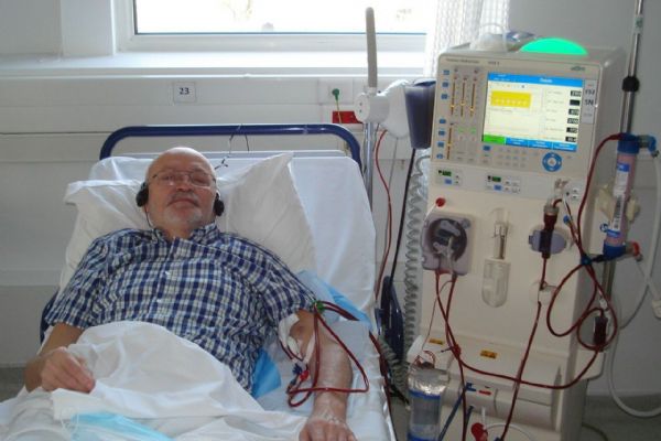 Transplantace ledviny, bez dialýzy? To umí ve Stodské nemocnici