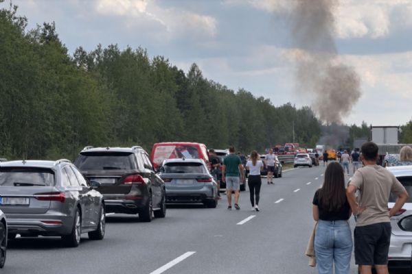 U soudu v Rokycanech znovu projednávali smrtelnou nehodu na D5. Řidič kamionu vinu odmítá