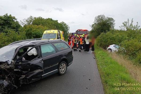 Vážná čelní srážka v Plzni - Na Výsluní