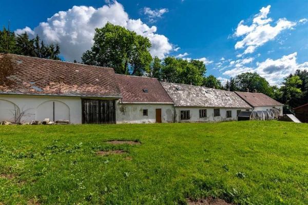 Zchátralá hájenka u Brtnice ožije jako dětské centrum