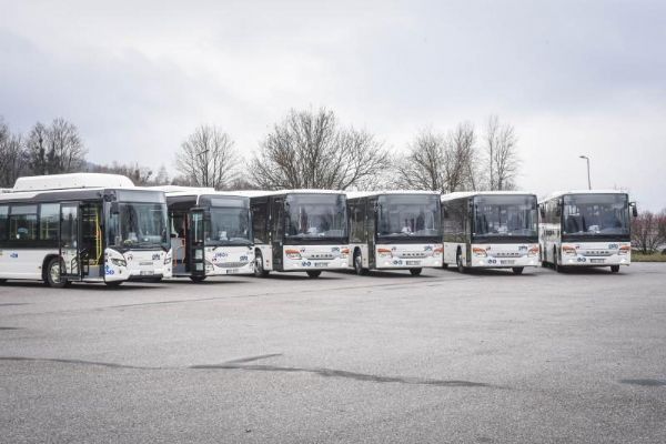 Skibusy z Nového Jičína opět vozí turisty na Bílou a Pustevny