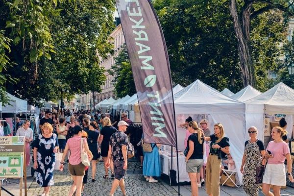 Dnes poslední den MINT Market v Smetanových sadech. Autorská móda a festival