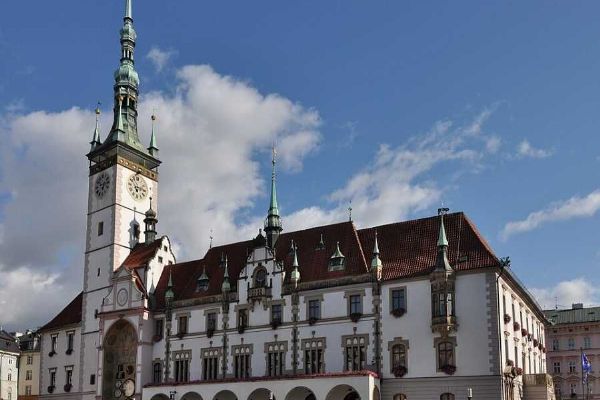 Olomouc láká nové obyvatele: 10 tisíc za trvalý pobyt!