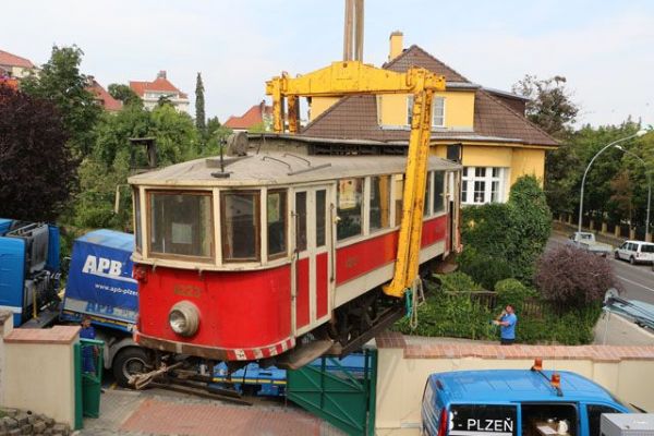 Plzeň obnovuje historické tramvaje k 130letému výročí MHD