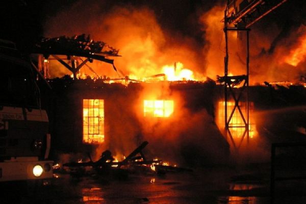 Požár skladu v Krasíkově u Kokašic, škoda 2 miliony