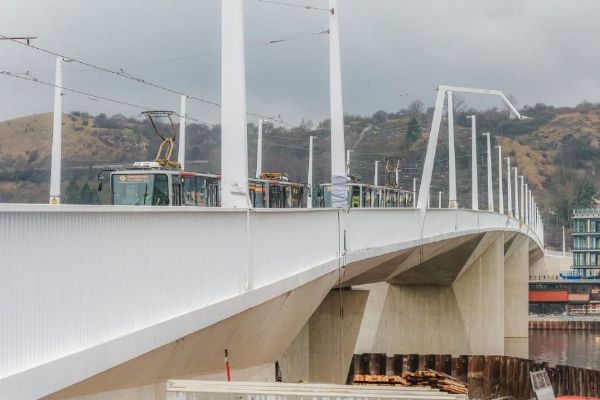 Praha potvrdila název Dvorecký most. Otevře se 17. dubna