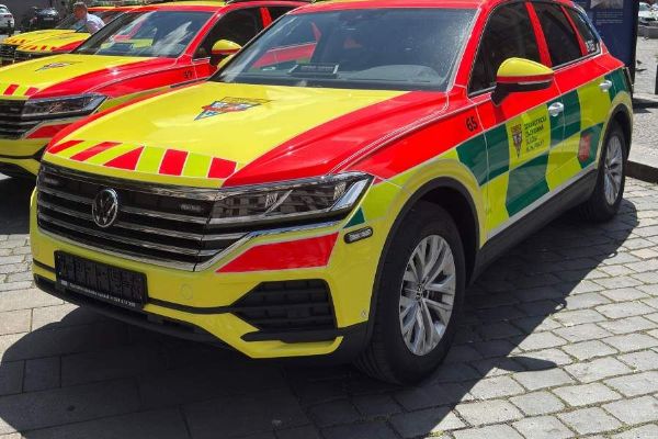 Pražská záchranka nasazuje pět nových vozů Volkswagen Touareg. Nahradí dosluhující Mercedesy GLE