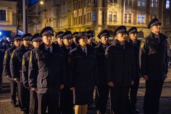 Šestnáct nových hasičů složilo slib. Do služby vstoupili s respektem i hrdostí
