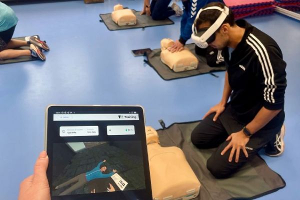 VR Rescue v první pomoci pomocí proškolil více než 1000 účastníků