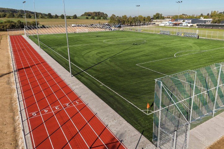 V Černicích otevřeli nové sportoviště za 67 milionů. Areál pro školy i veřejnost