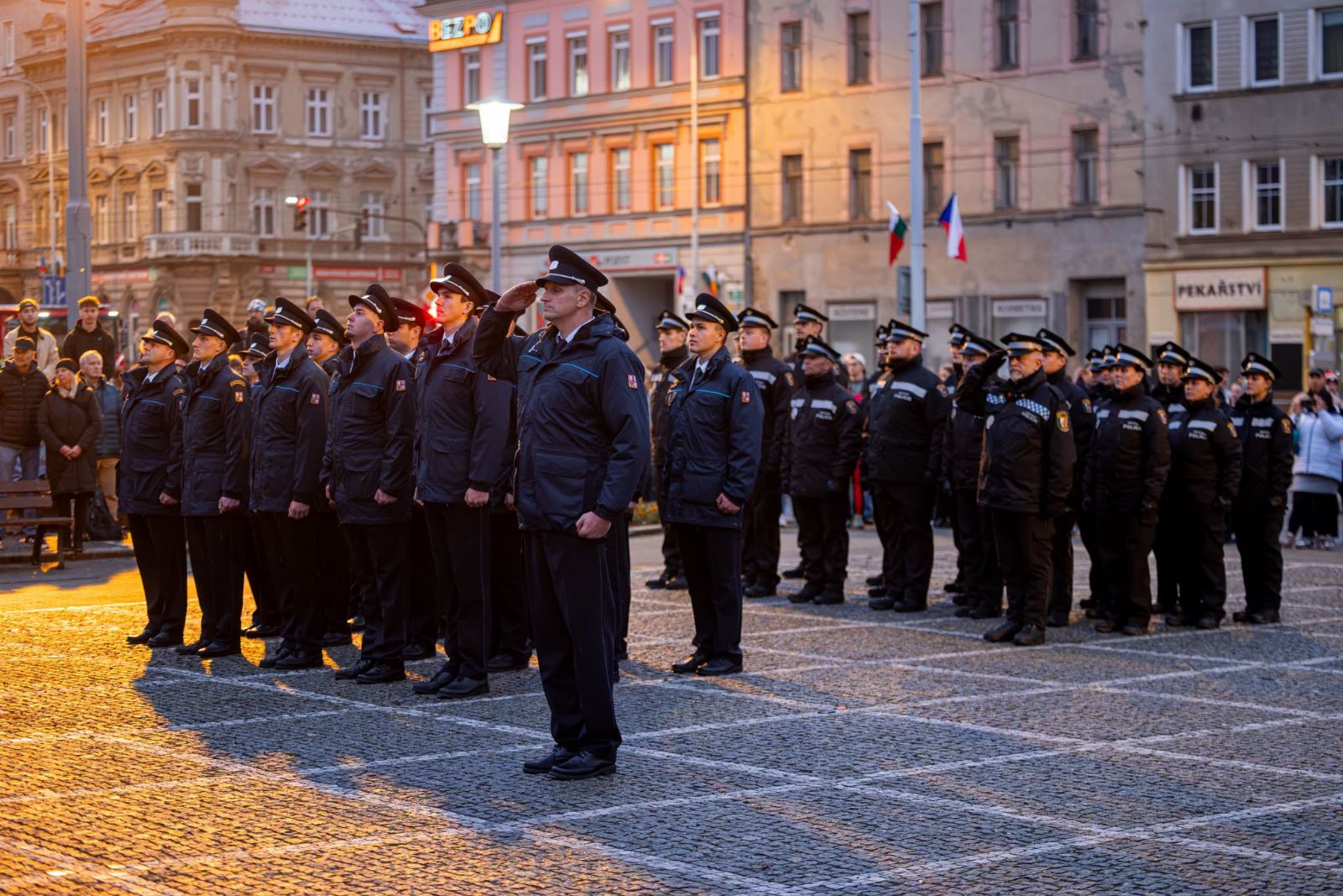 Jednadvacet nových strážníků složilo slib při oslavách republiky v Plzni