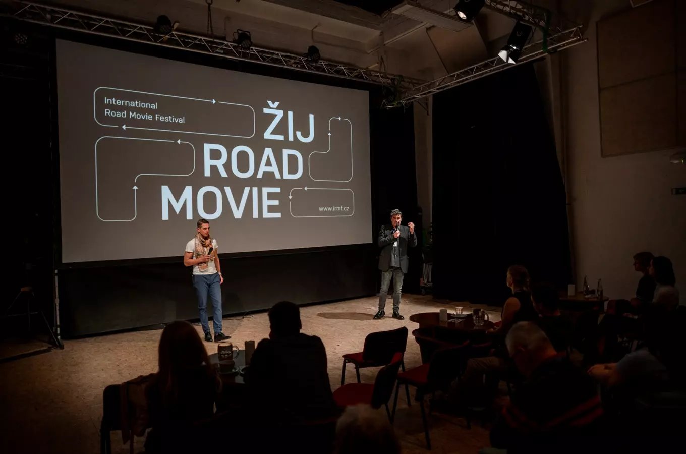 Plzeň se vydá na filmovou cestu kolem světa. Road Movie Festival přiveze i Mad Maxe a Chaplina