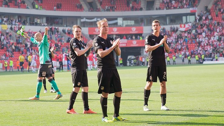 Fanouškům se za takový konec sezony moc omlouváme, zní z kabiny Viktorie