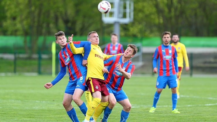 Junioři favorita ze Sparty potrápili, na body to ale nestačilo