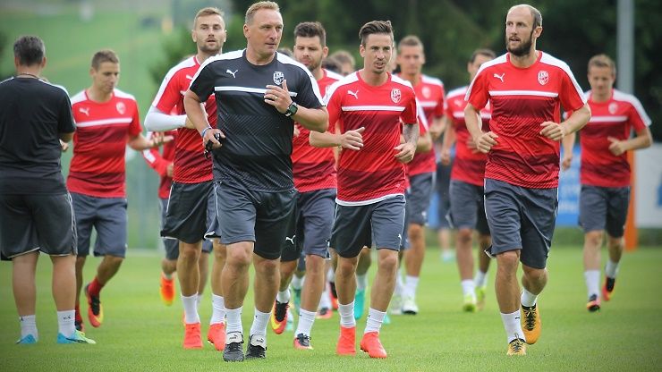 Příprava je náročná, ale i přes únavu chceme Fortunu porazit, shodují se Hubník s Petrželou