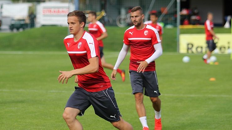 První trénink v Rakousku viktoriány protáhl