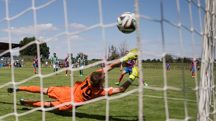Víkendový program mládeže a žen: Junioři v neděli vyzvou Spartu Praha