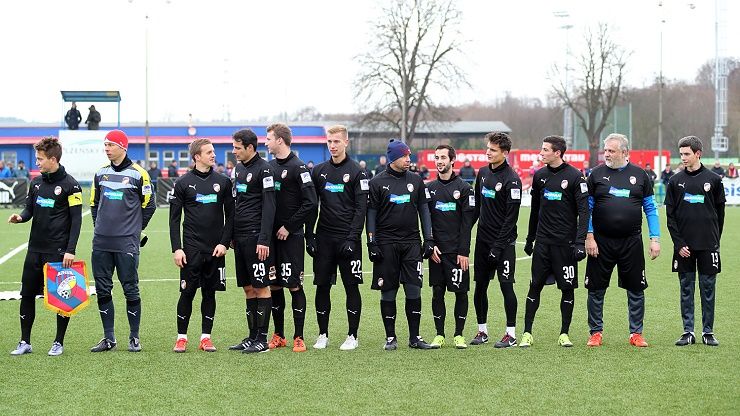 Zahrát si za Viktorii je splněný sen, shodují se vítězové vánoční tomboly