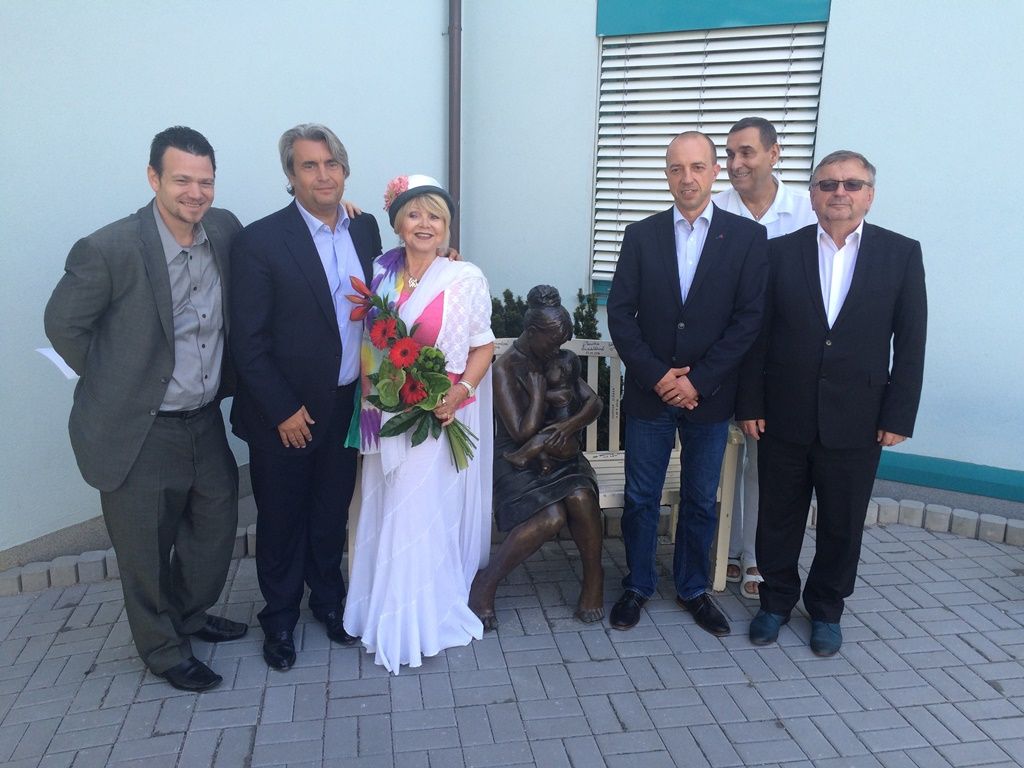 Lea Vivot navštívila Fakultní nemocnici Plzeň