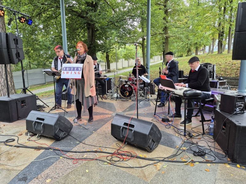 Lochotínským parkem se opět rozezní swing
