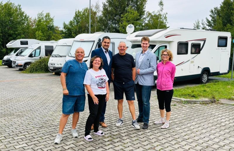Karavanová stání u Škodalandu se už druhým rokem těší velké oblibě