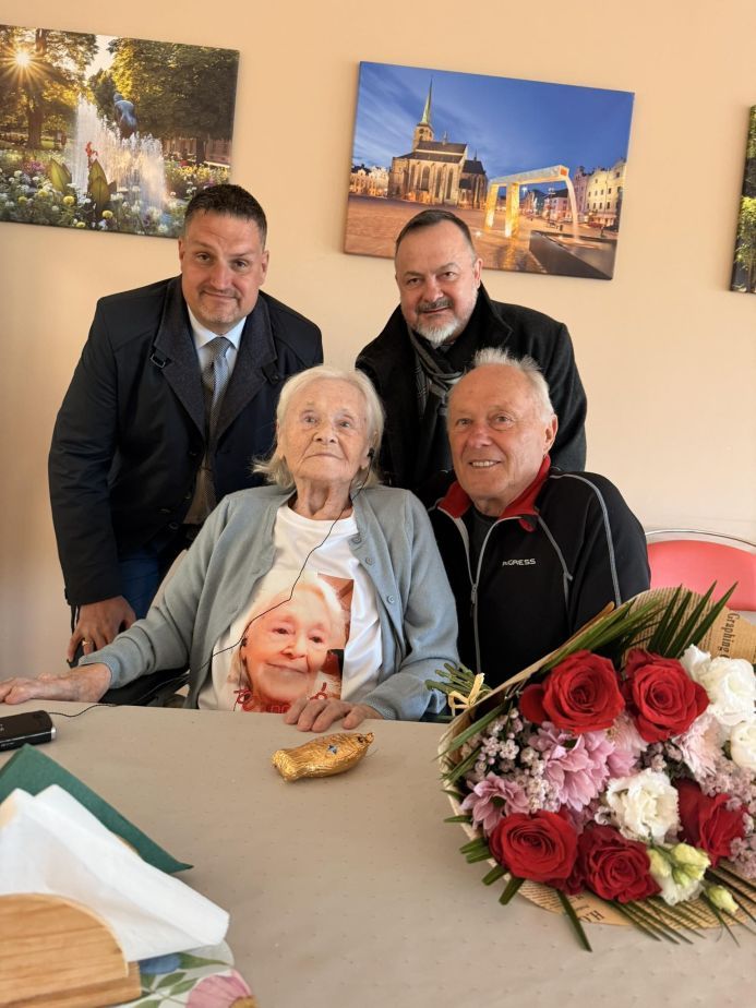 Paní Marta Charvátová oslavila 2. dubna sté narozeniny